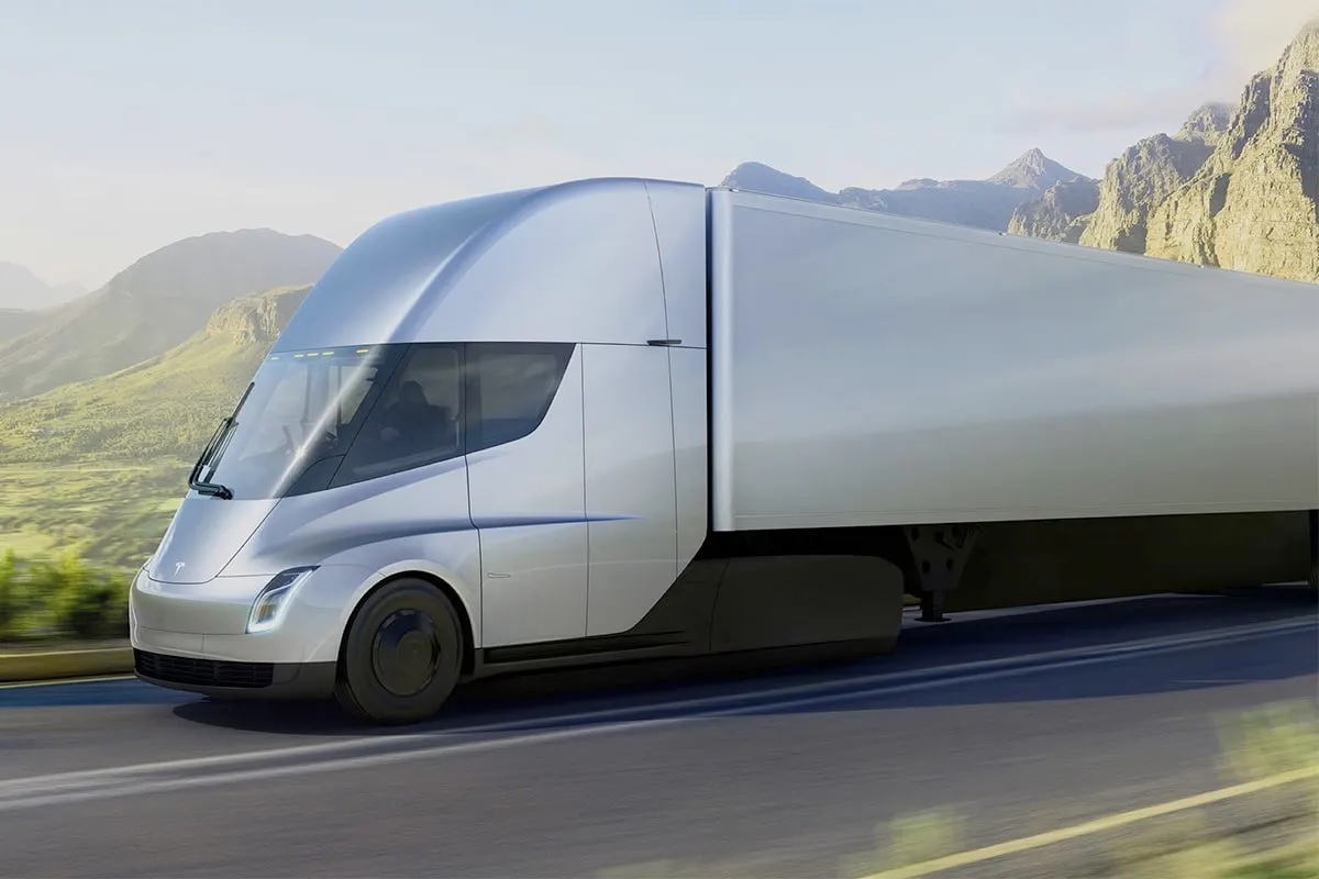 Tesla Semi Class 8 electric truck driving on a California highway